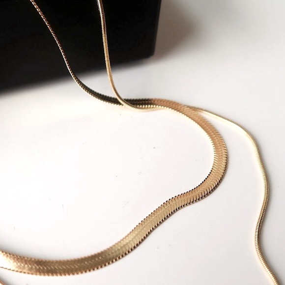 n e w | gold layered shake chain necklace - Picture 2 of 5